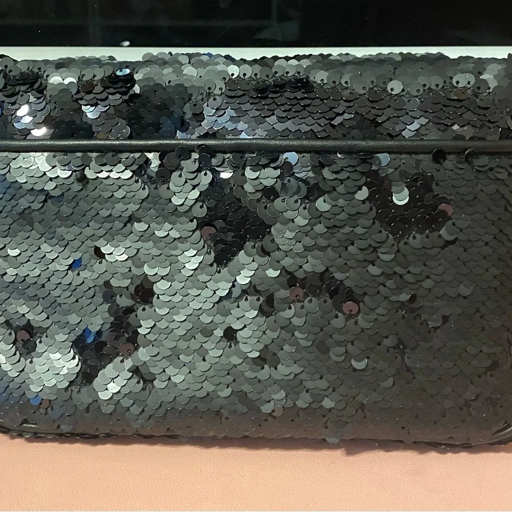 MARC JACOBS The Small J Marc Shoulder Bag in Sequins - Picture 5 of 8